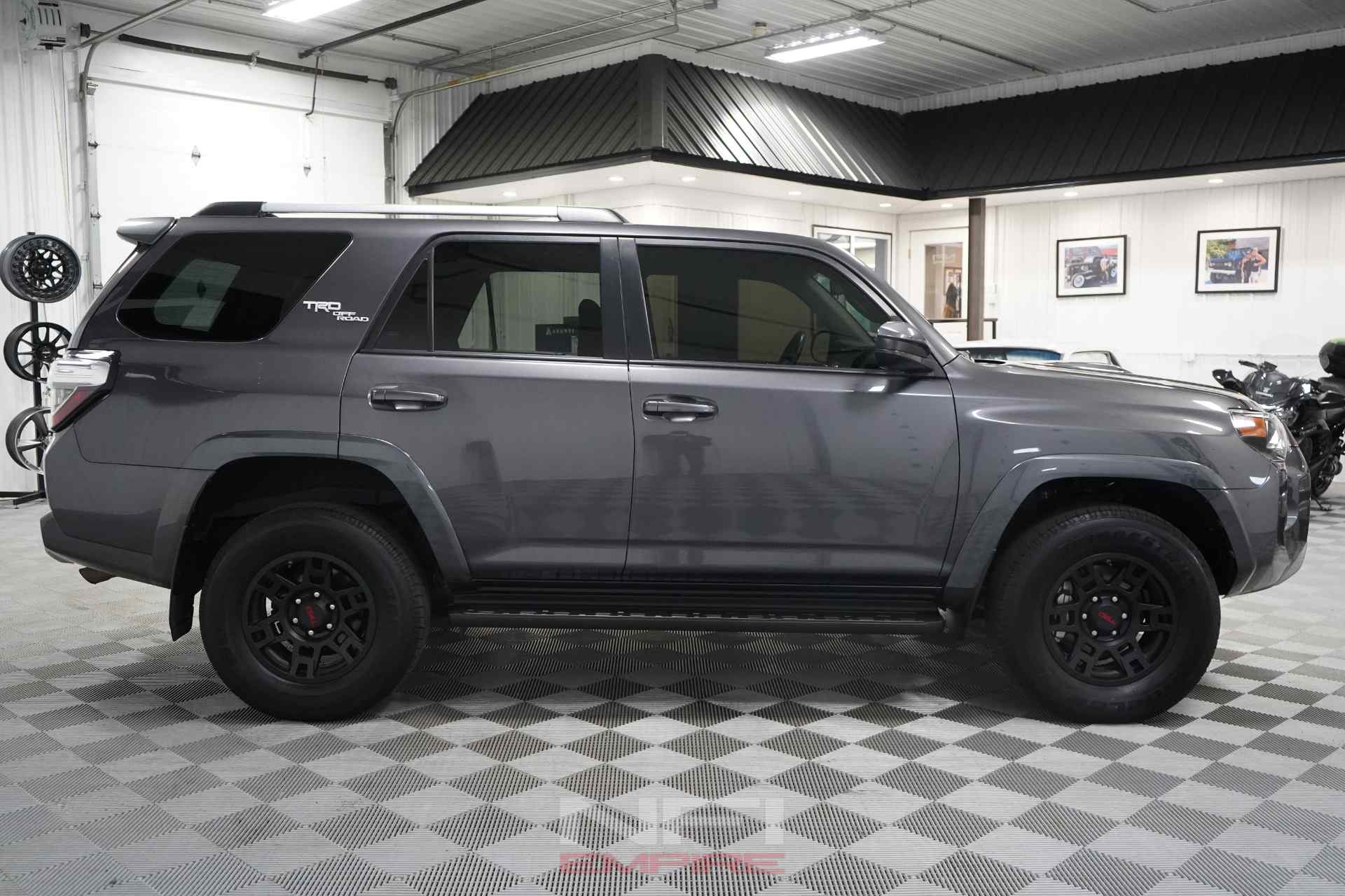Used-2017-Toyota-4Runner-Limited-Sport-Utility-4D-1711631193-for-sale-05