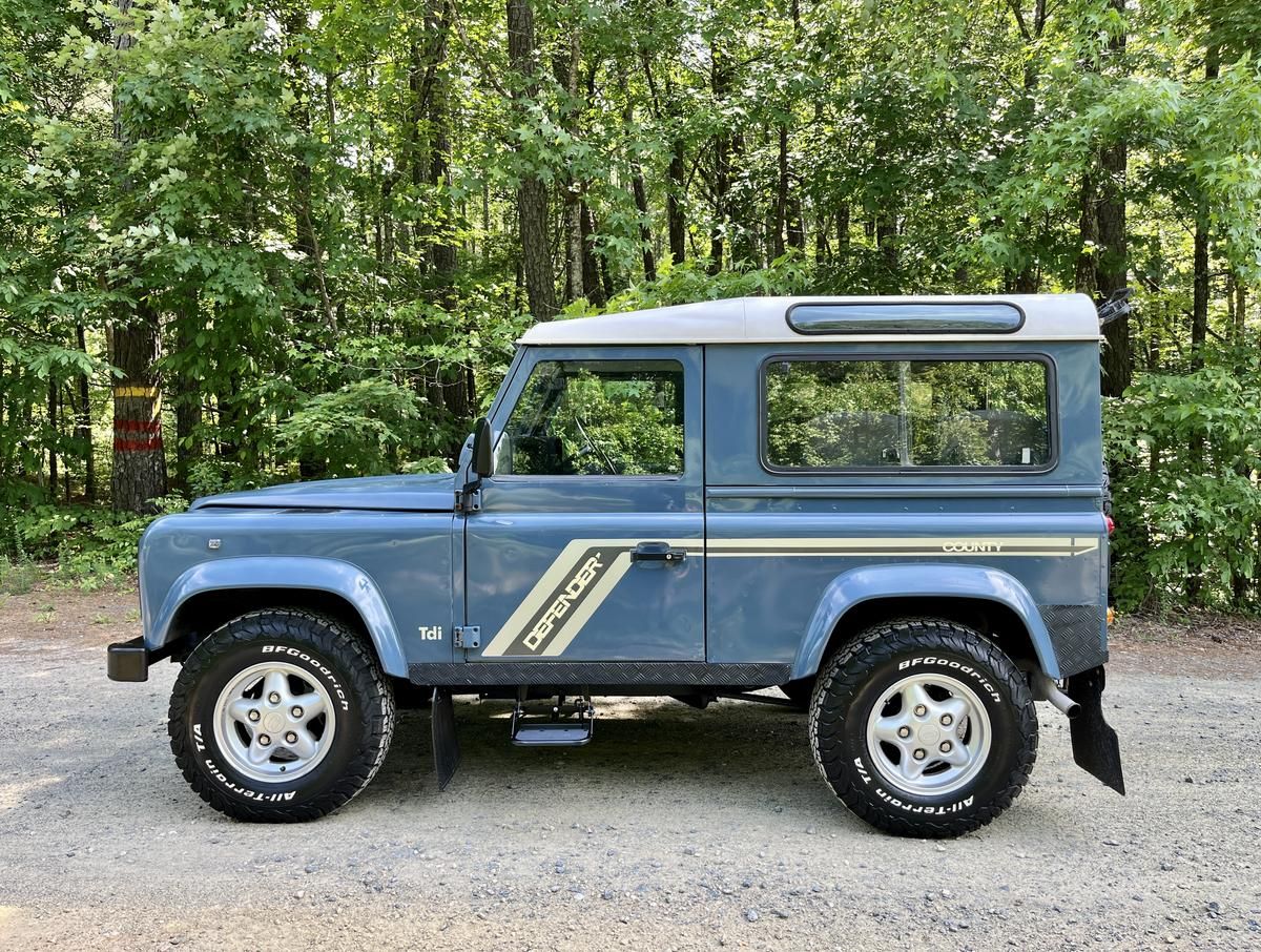 1995-land-rover-defender-90-blue-for-sale-04