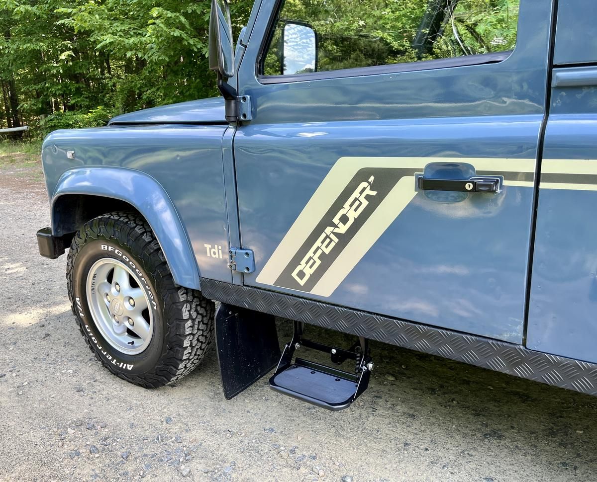 1995-land-rover-defender-90-blue-for-sale-05