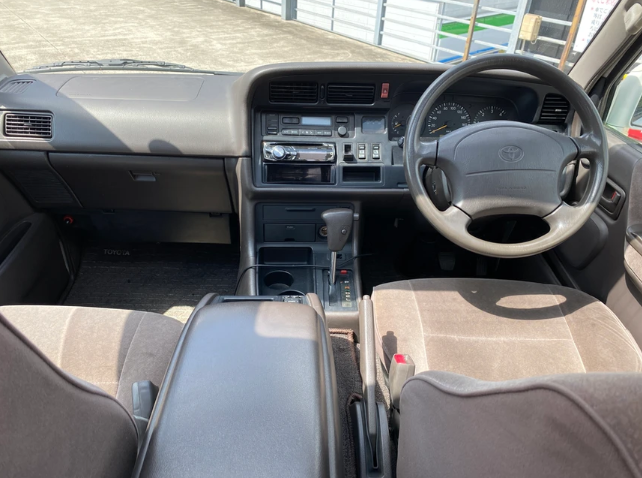 1997-toyota-hiace-for-sale-05