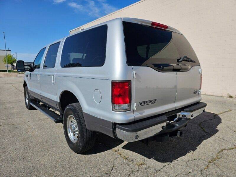 2001-ford-excursion-xlt-4wd-4dr-suv (5)