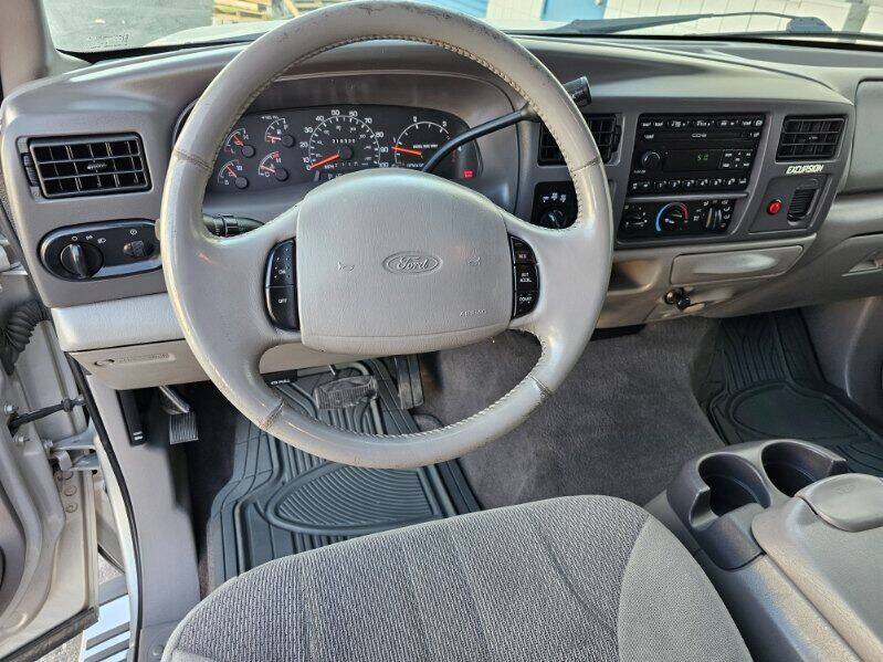 2001-ford-excursion-xlt-4wd-4dr-suv (9)