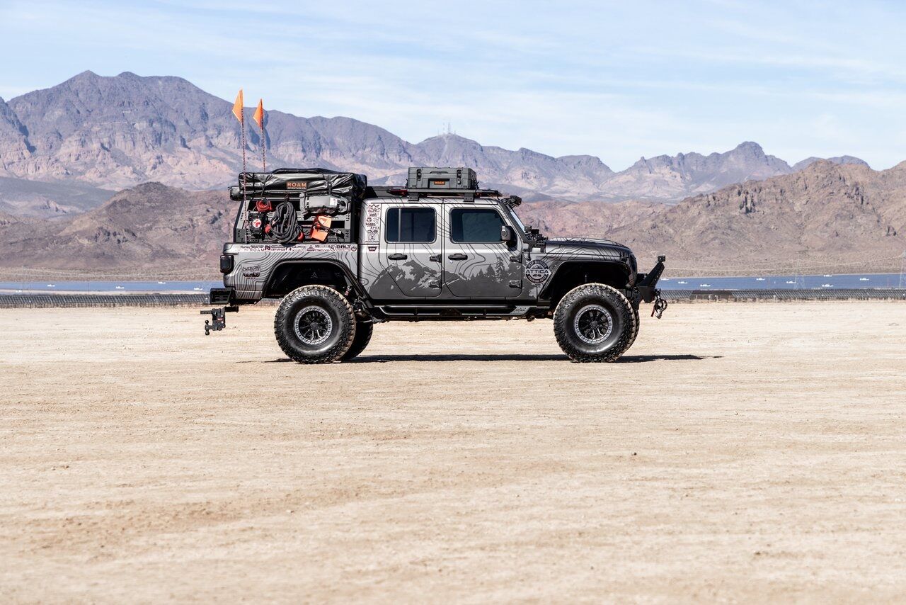 modified-2021-jeep-gladiator-overland-for-sale-03