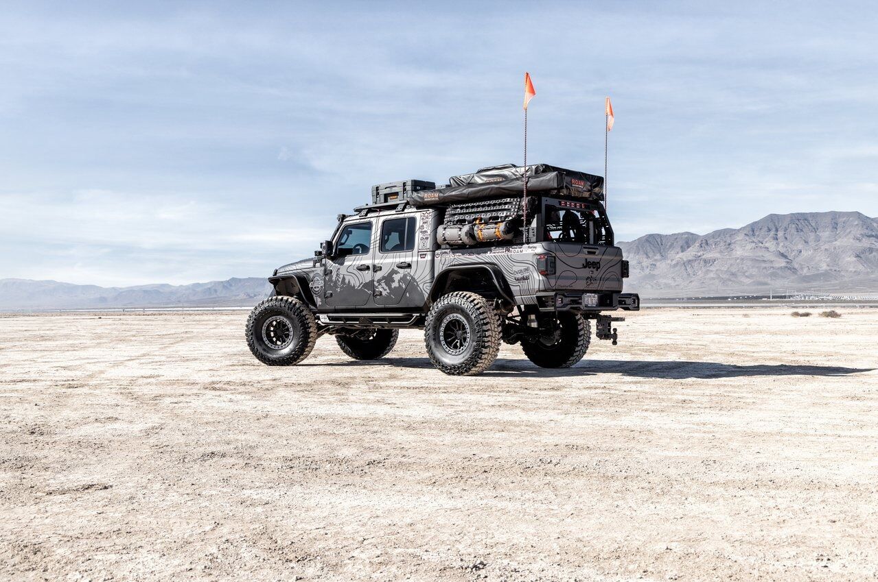 modified-2021-jeep-gladiator-overland-for-sale-07