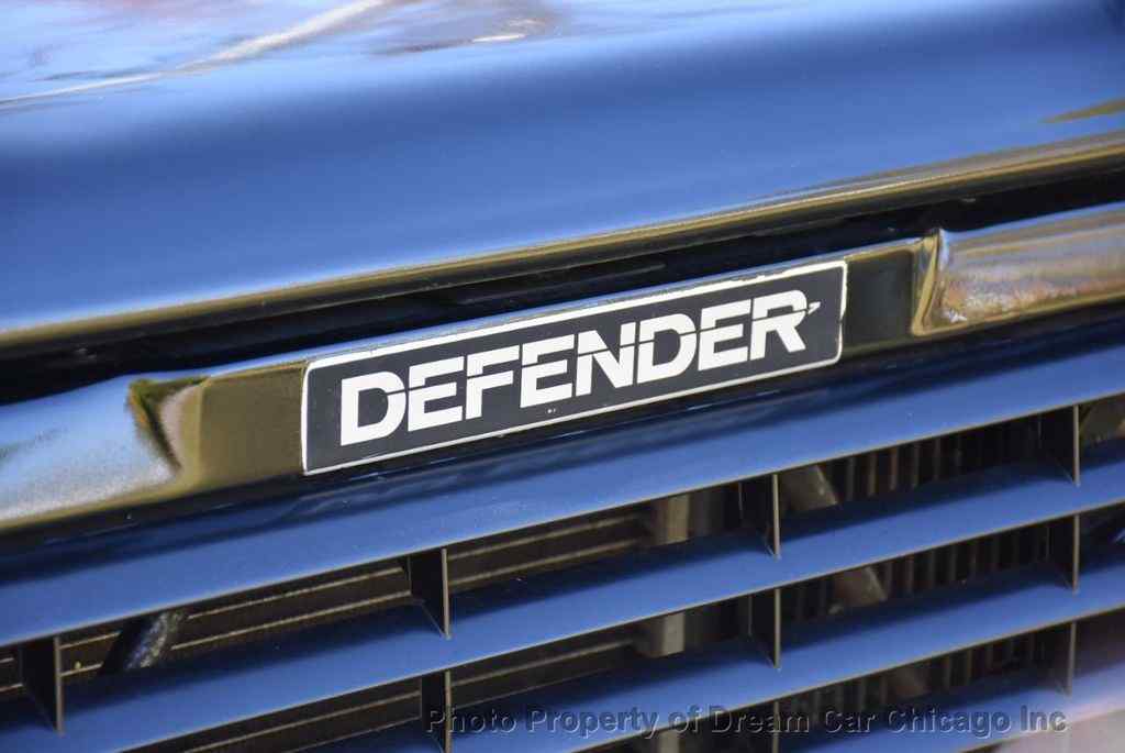 used-1996-land-rover-defender-110-for-sale-09