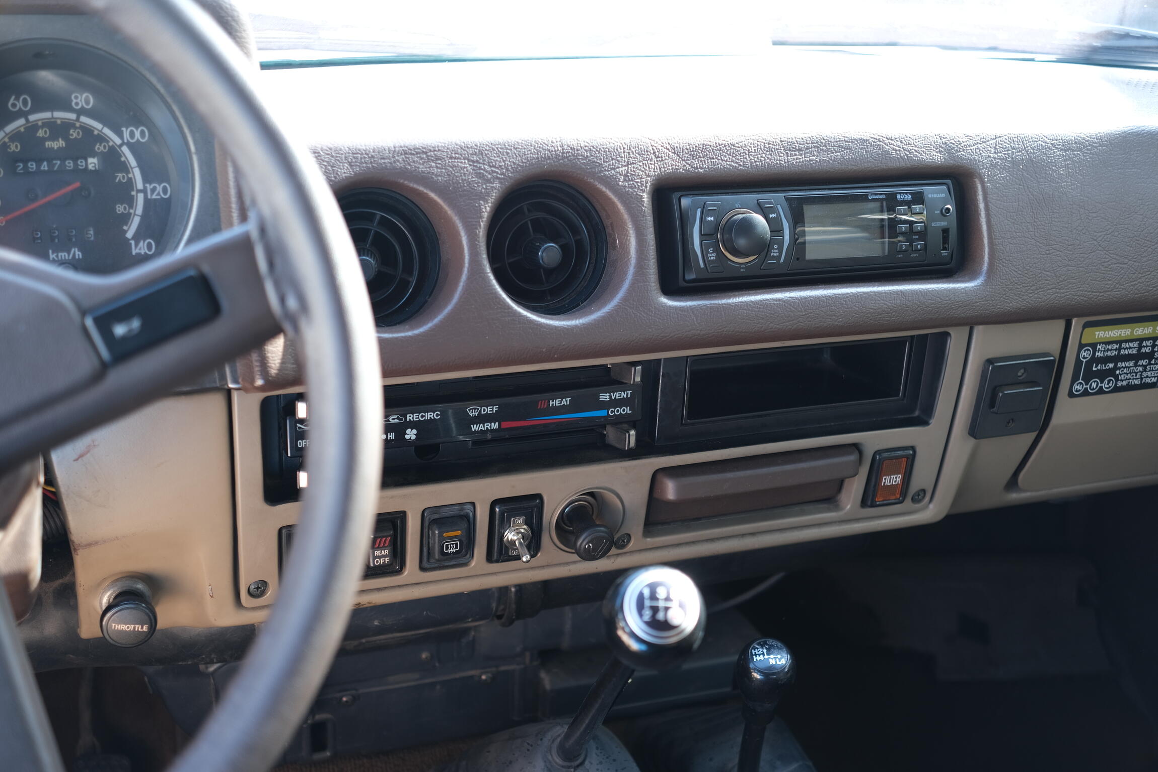 1984-toyota-bj60-land-cruiser-18