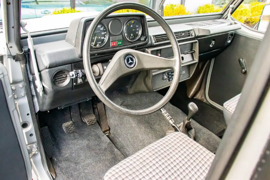 1989-mercedes-benz-g-class-for-sale-08