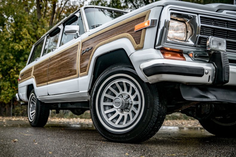 1990-jeep-grand-wagoneer (4)