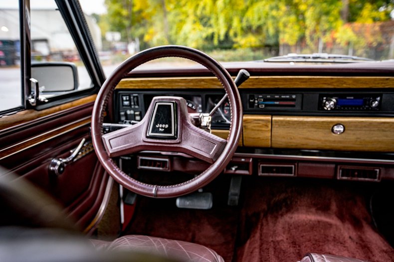 1990-jeep-grand-wagoneer (8)