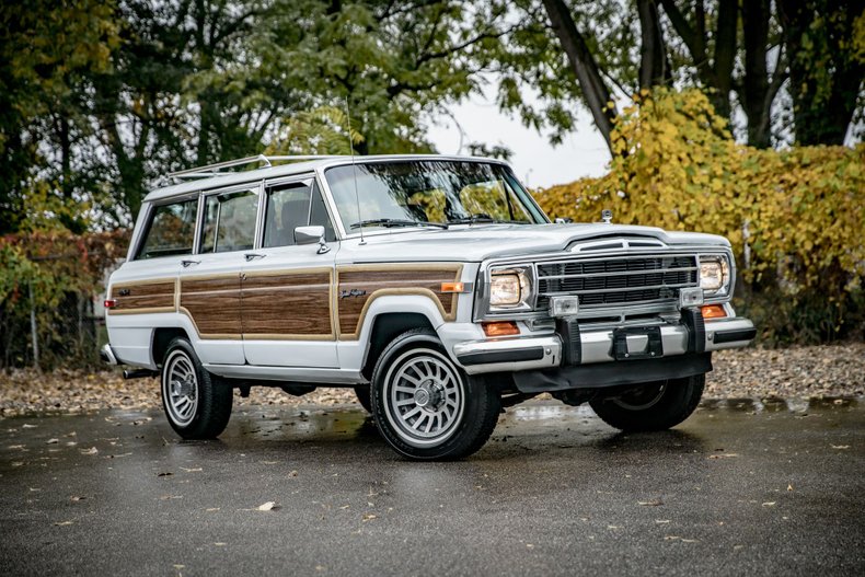 1990-jeep-grand-wagoneer