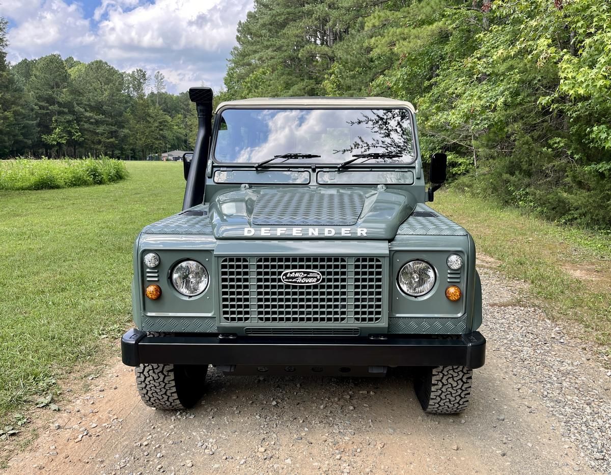 1997-land-rover-defender-110-for-sale-03