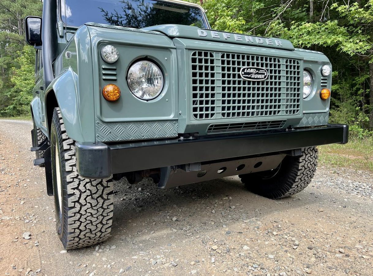 1997-land-rover-defender-110-for-sale-04