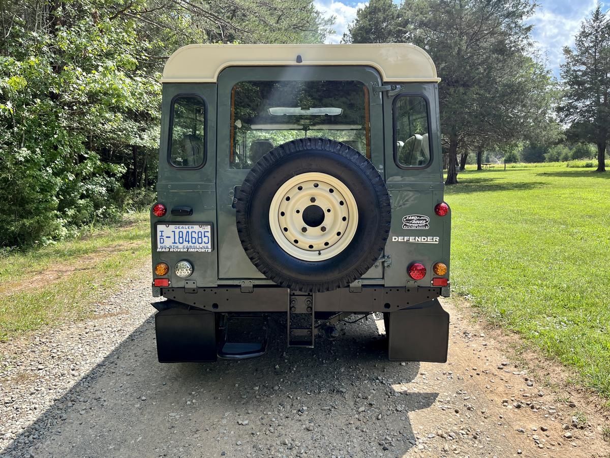 1997-land-rover-defender-110-for-sale-06