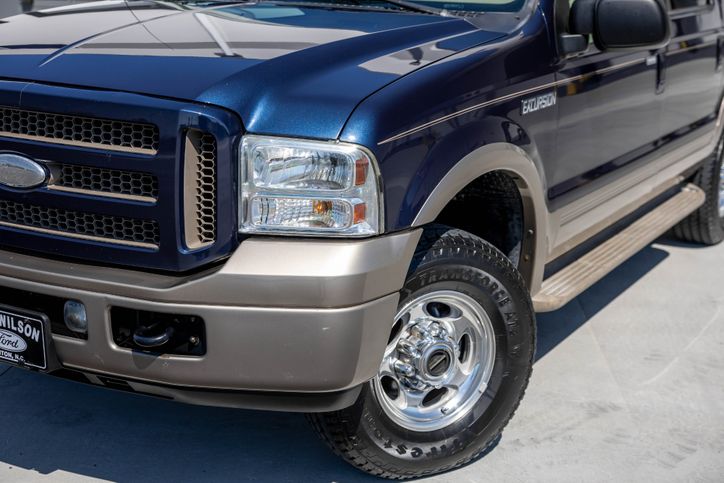 2005-ford-excursion-eddie-bauer-for-sale-02