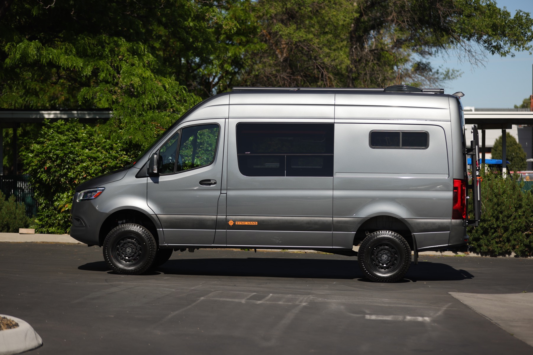 2019-mercedes-benz-sprinter-sync-vans-camper-for-sale-02