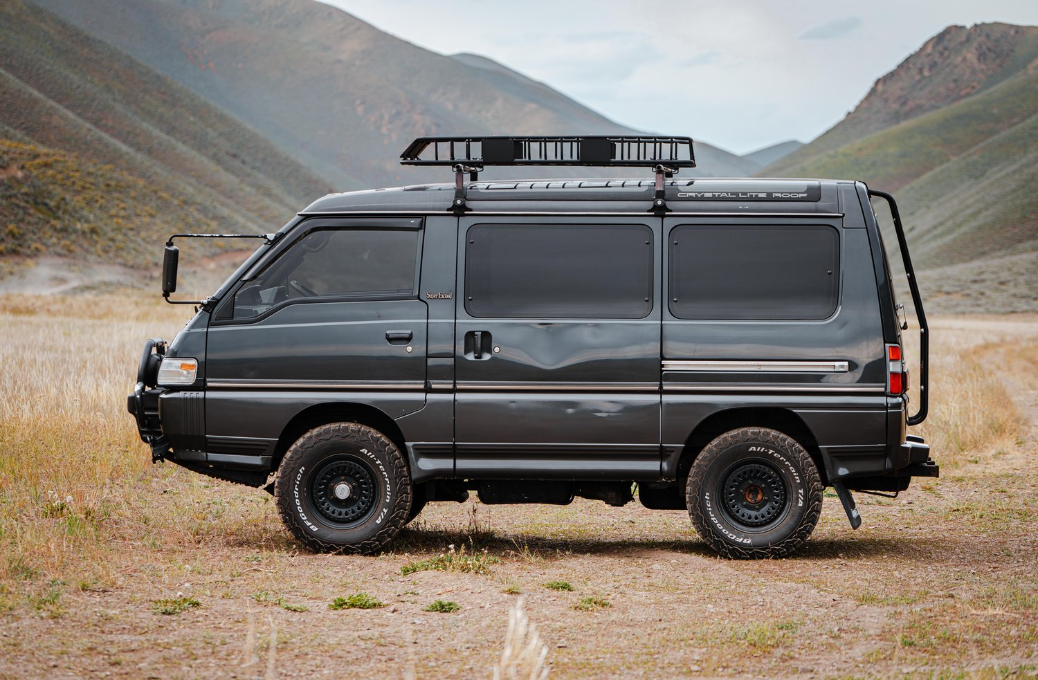 nomadic-van-delica-onyx-for-sale-02