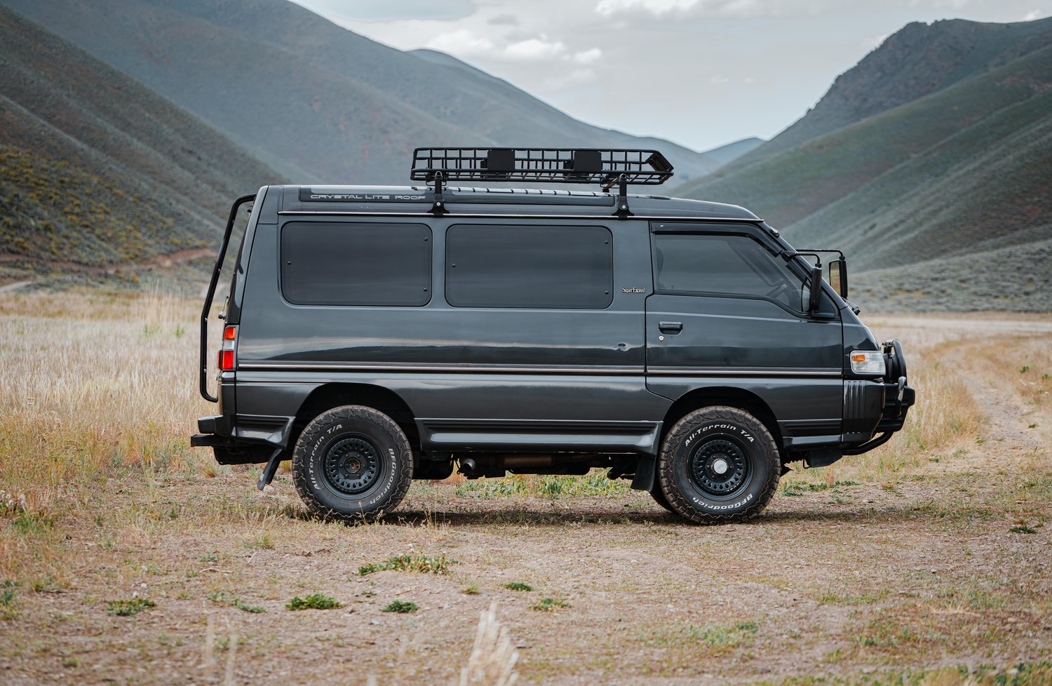 nomadic-van-delica-onyx-for-sale-06