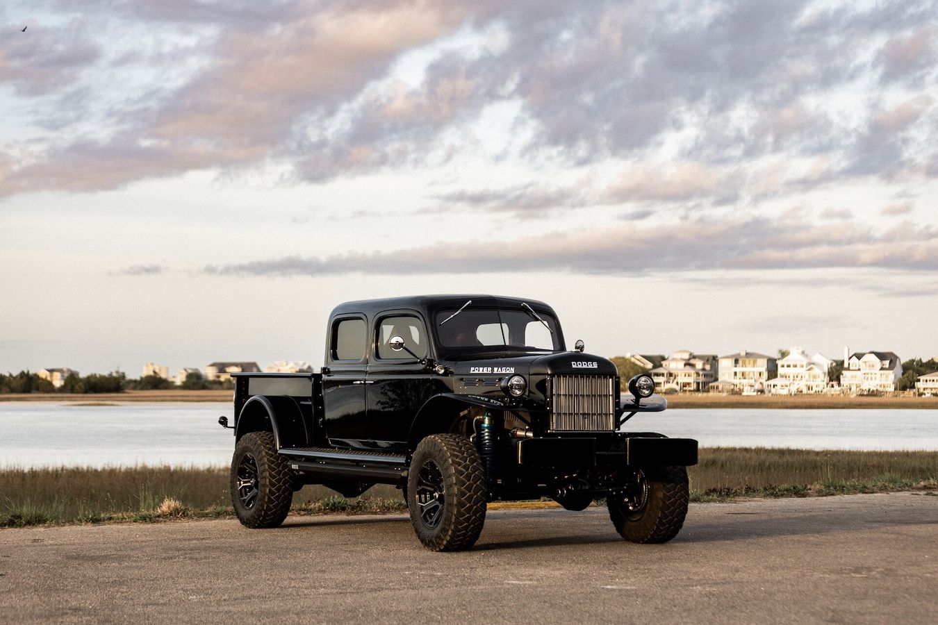 1952-dodge-power-wagon-for-sale-01