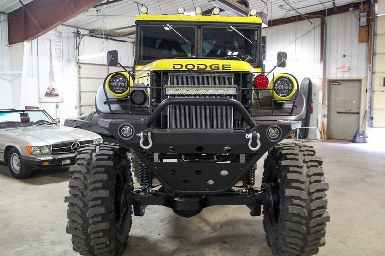 1954-dodge-m-37-monster-truck (1)