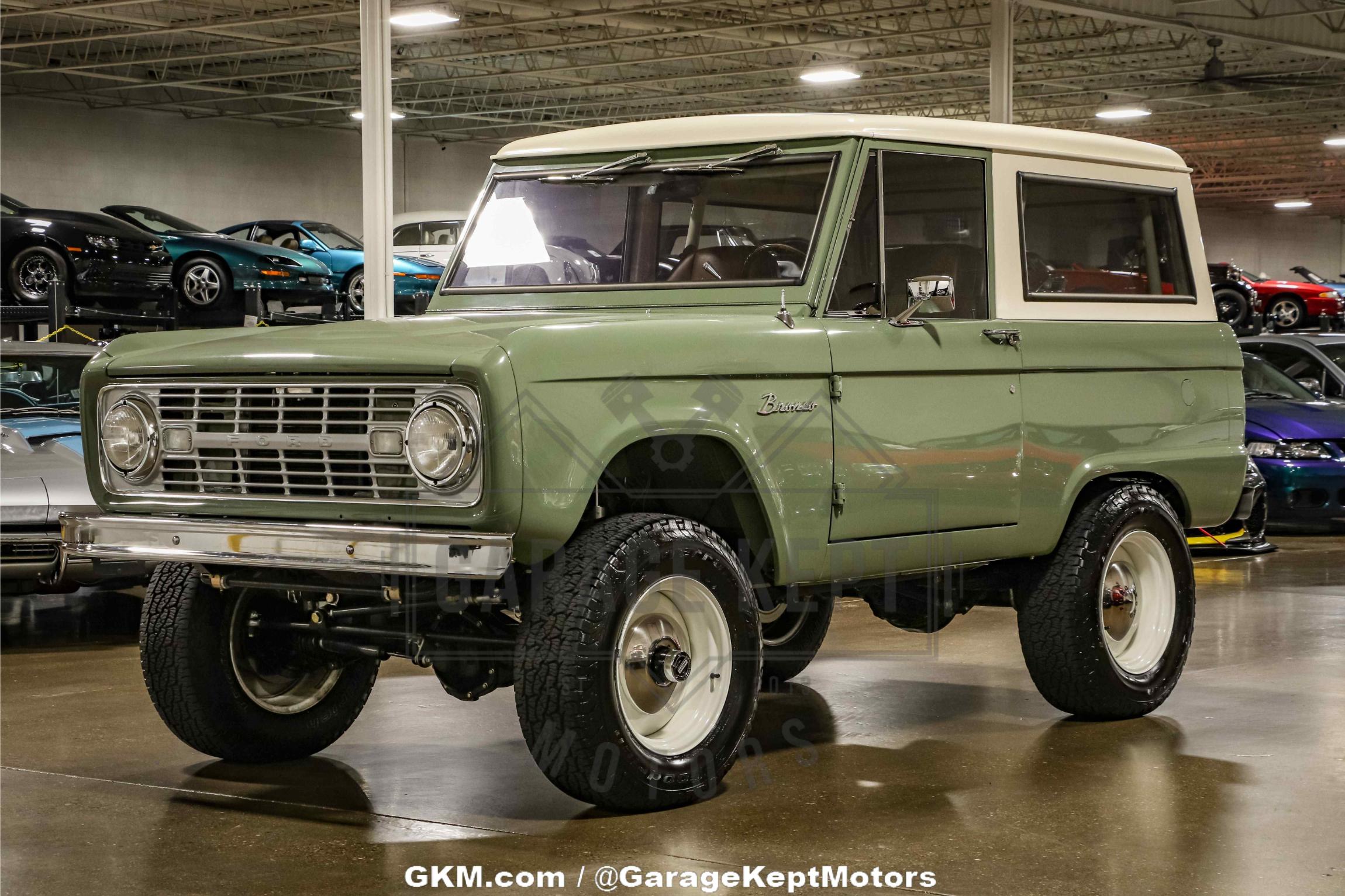 1970-ford-bronco-for-sale-garage-kept-motors-07