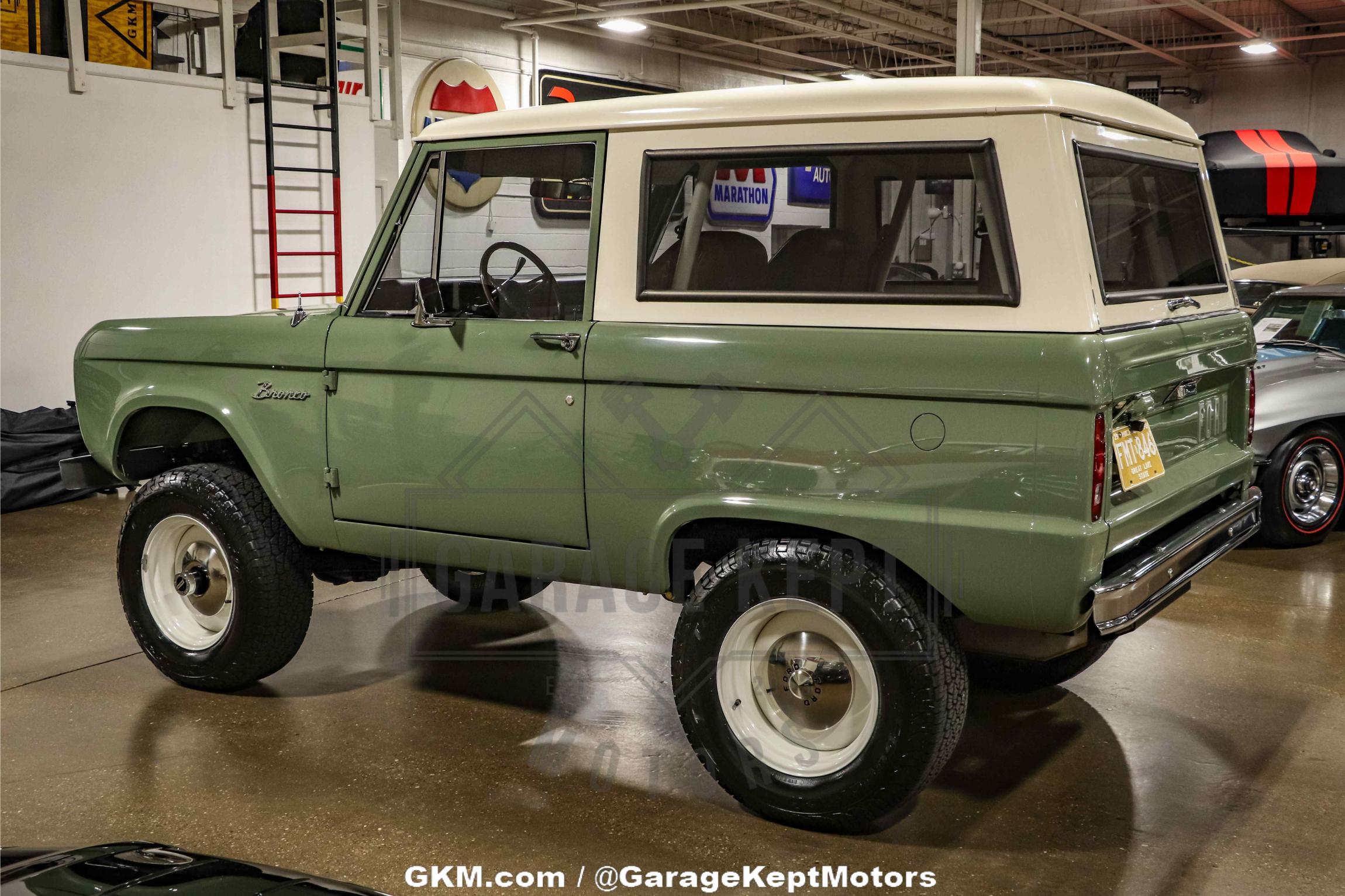 1970-ford-bronco-for-sale-garage-kept-motors-09