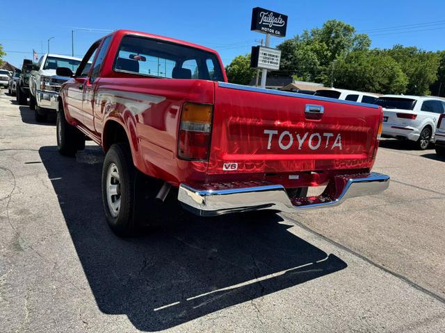 1990-toyota-pickup-for-sale-06