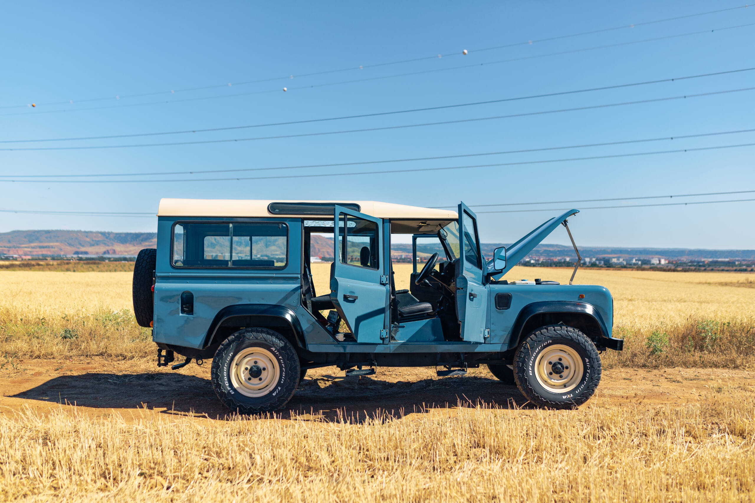 1995-land-rover-defender-110-300tdi-08