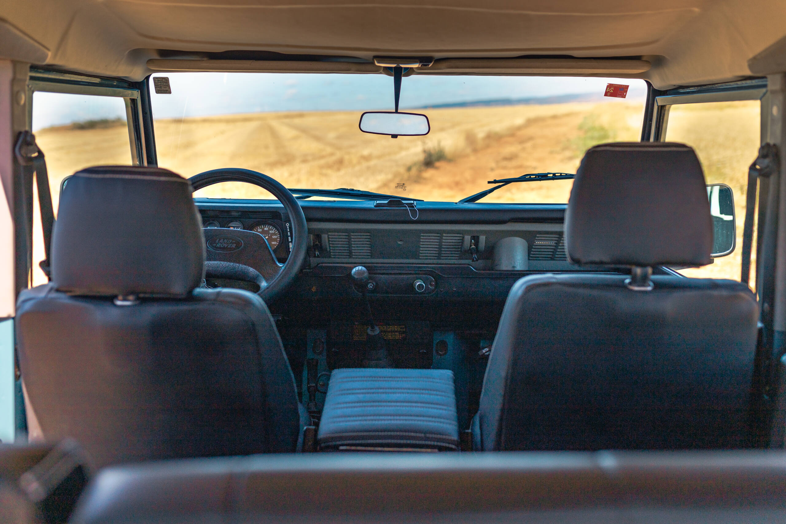 1995-land-rover-defender-110-300tdi-13