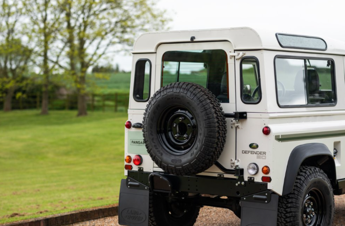 1995-land-rover-defender-90-uk-13