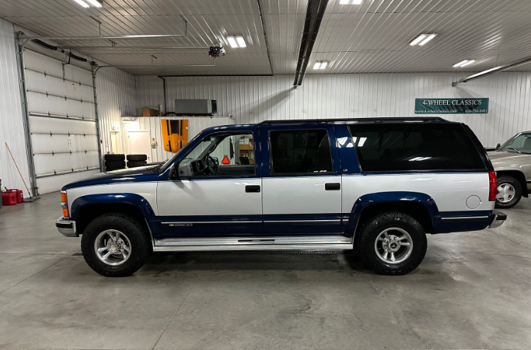 1996-chevrolet-suburban-for-sale-mi-14