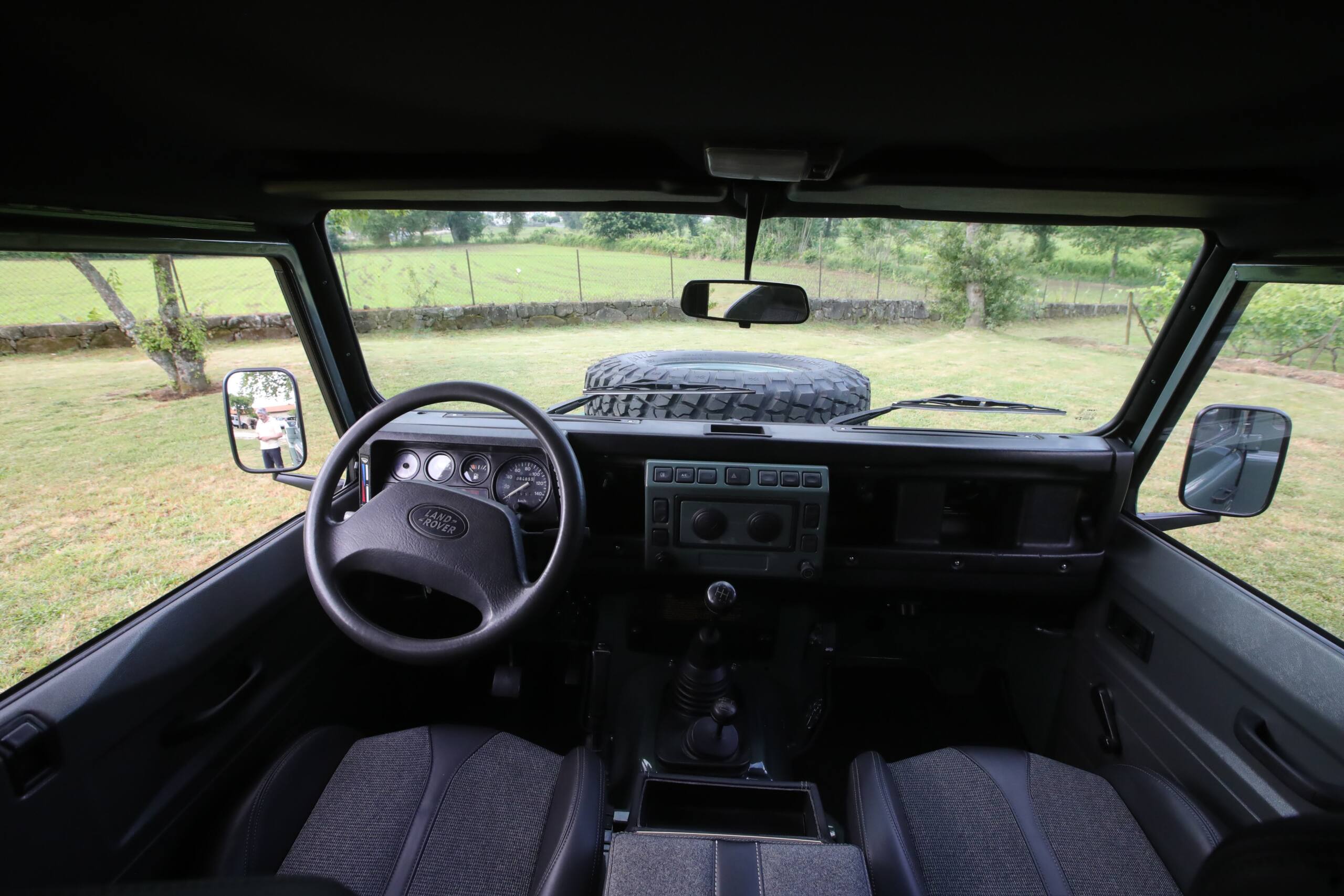 1996-land-rover-defender-130-hcpu-12