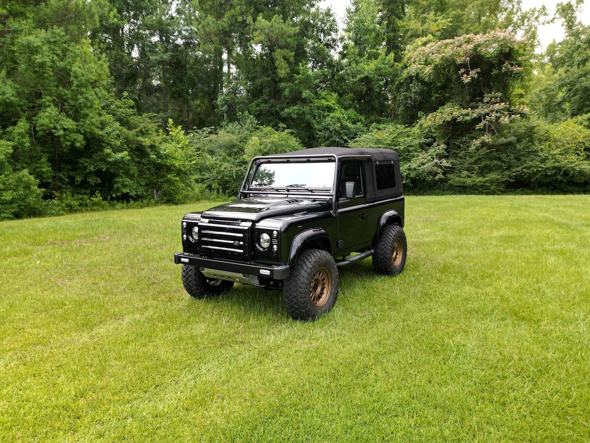 1997-land-rover-defender-90-for-sale-01