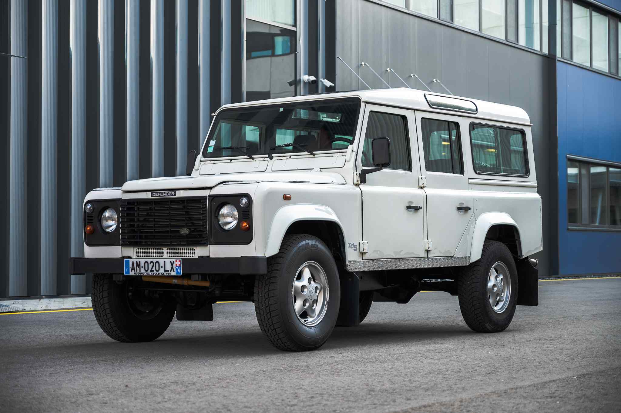 1999-land-rover-defender-110-td5-county-01 (1)