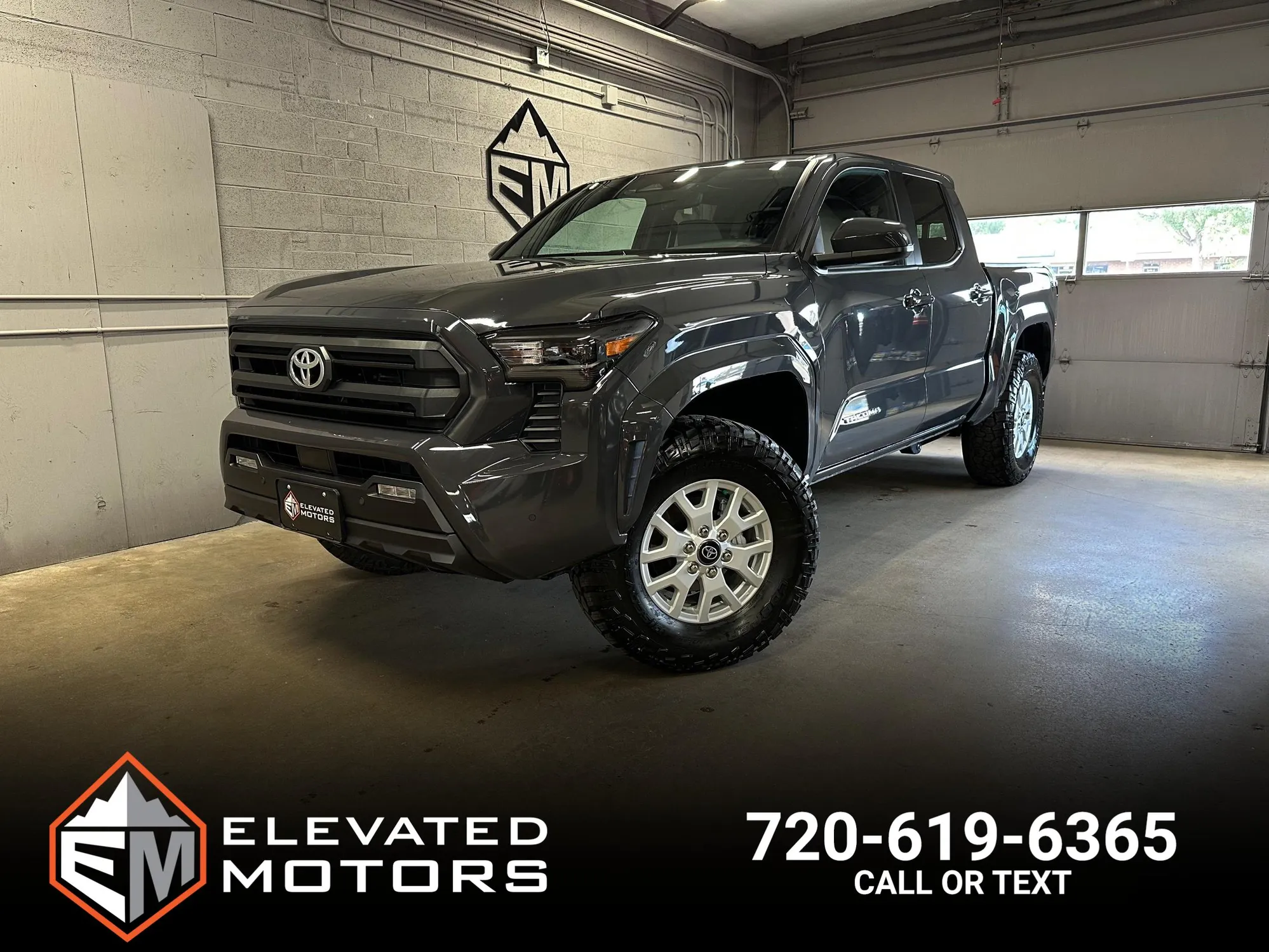 2024-toyota-tacoma-sr5-for-sale-01