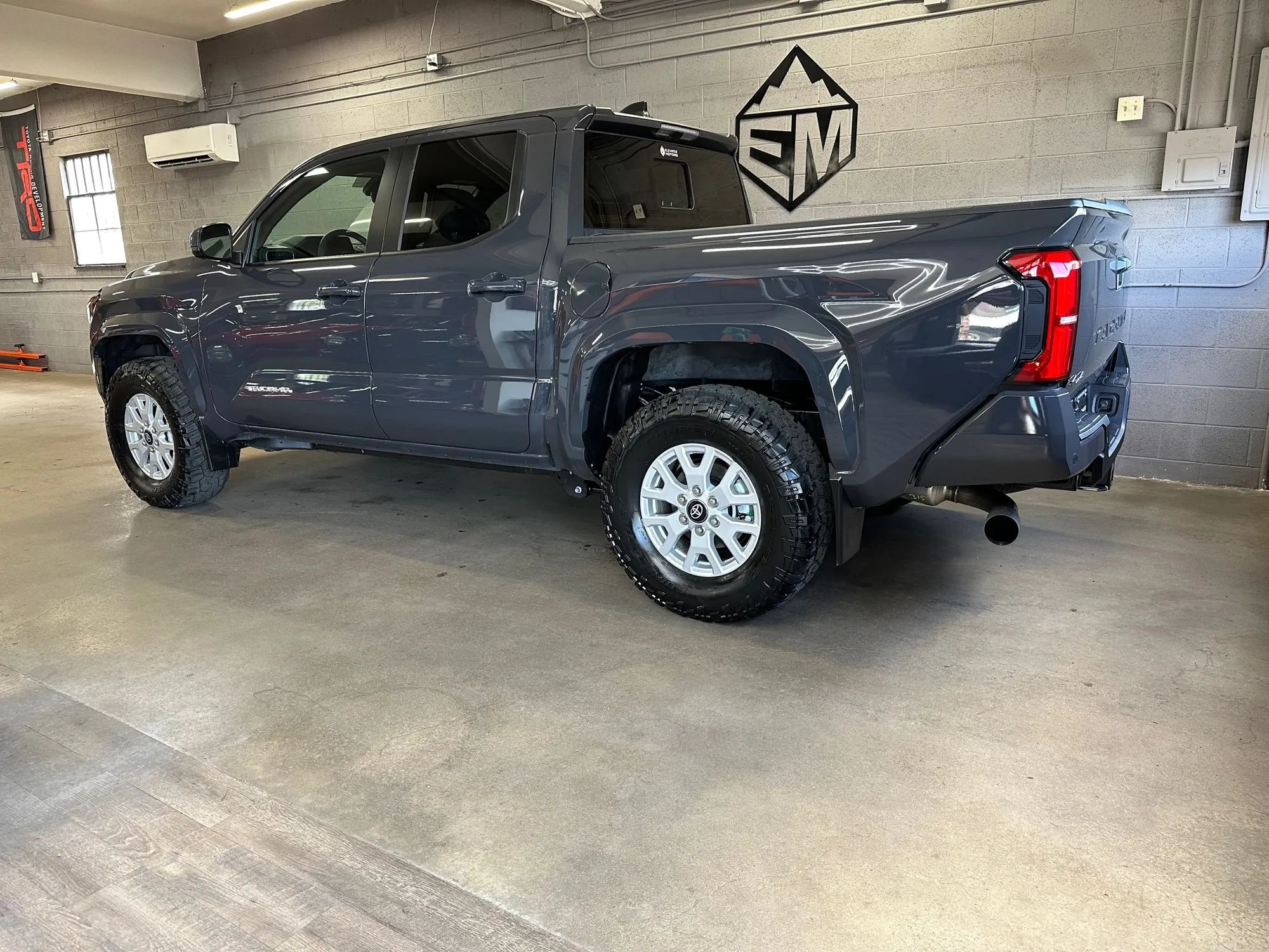 2024-toyota-tacoma-sr5-for-sale-02