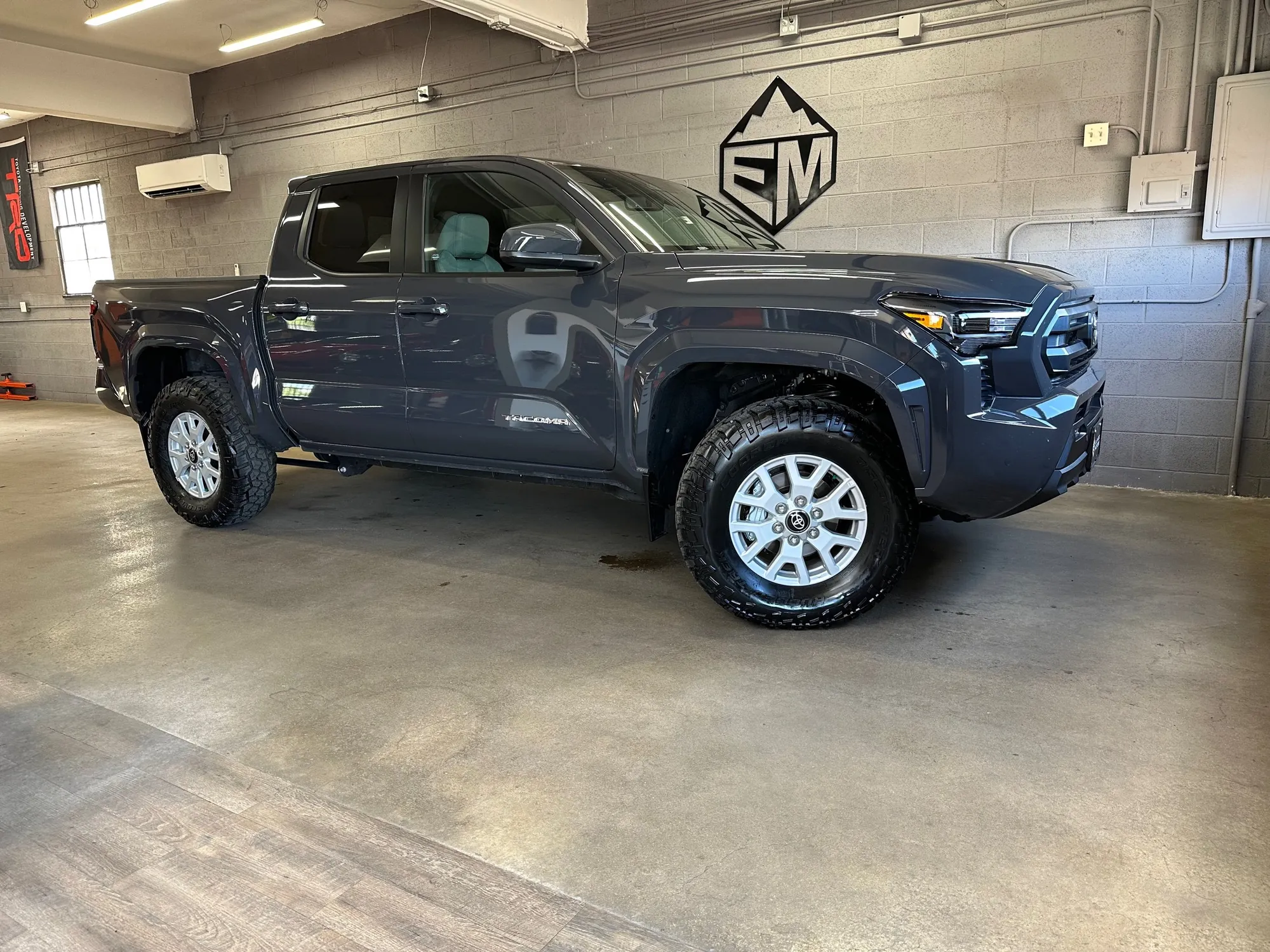 2024-toyota-tacoma-sr5-for-sale-04