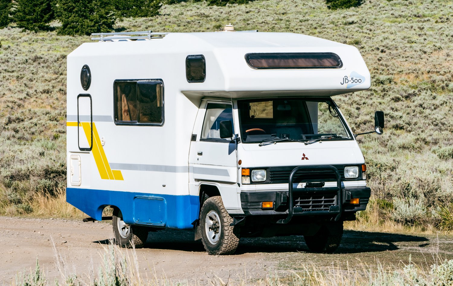 totoro-camper-for-sale-01