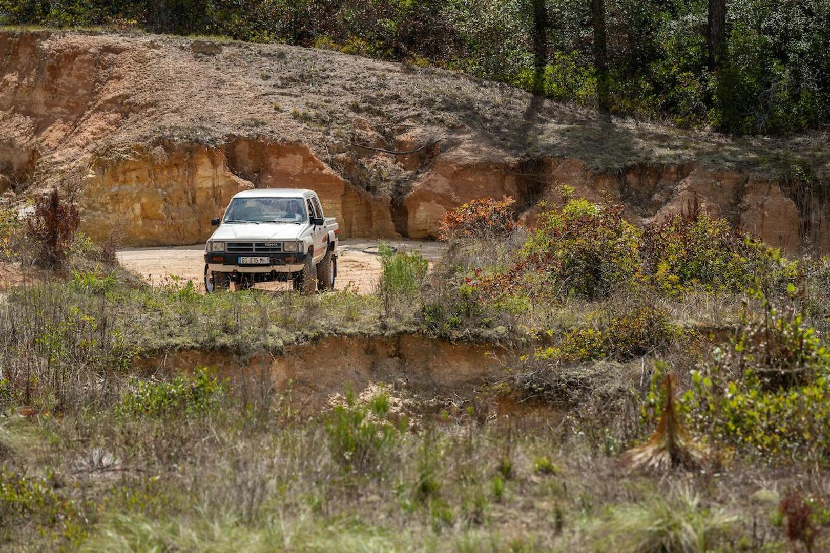 toyota-hilux-pickup-for-sale-lhd-08