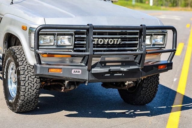 toyota-land-cruiser-fj60-for-sale-04