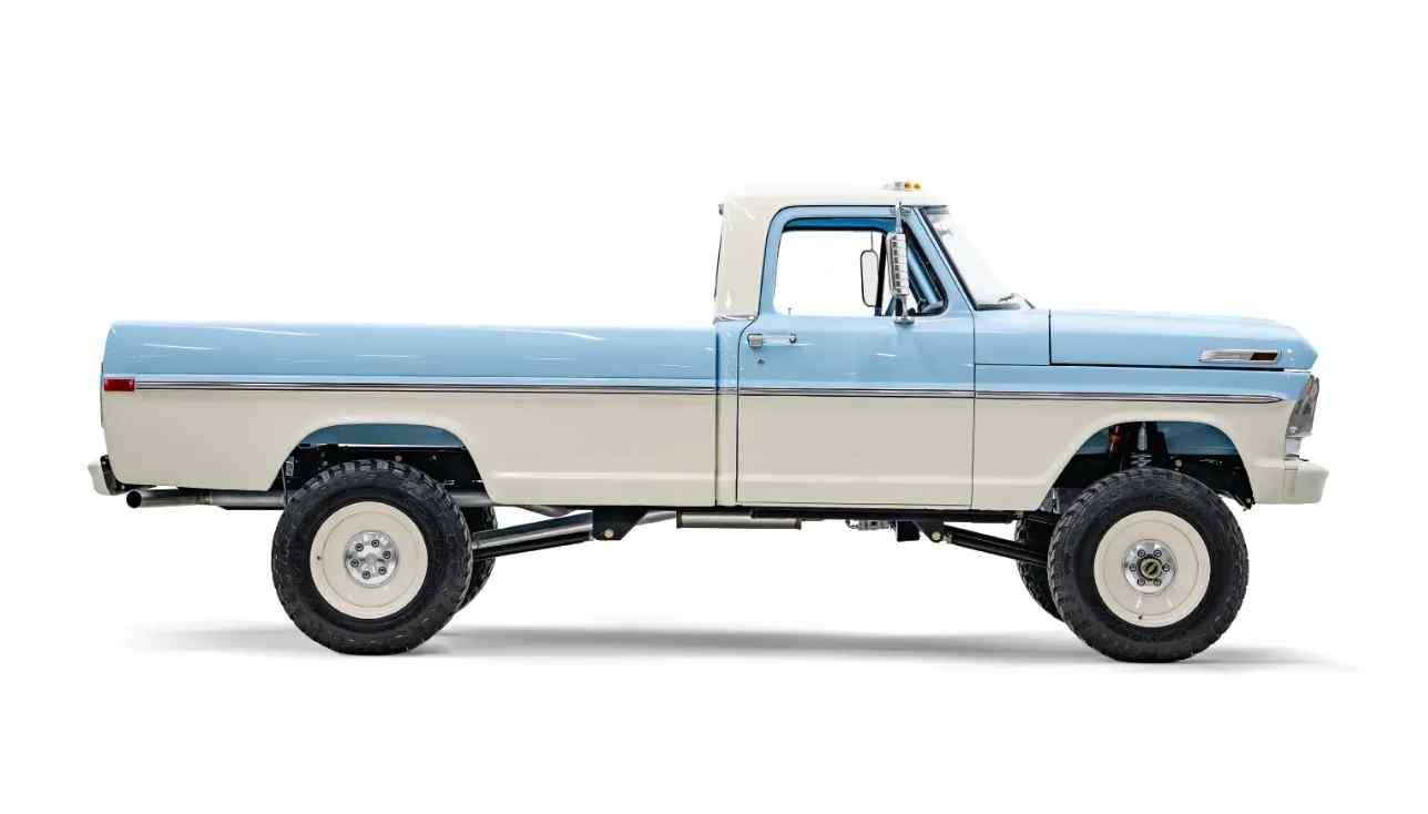 velocity-1968-wind-blue-ford-f250-for-sale-05