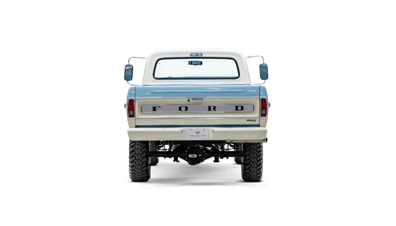 velocity-1968-wind-blue-ford-f250-for-sale-08