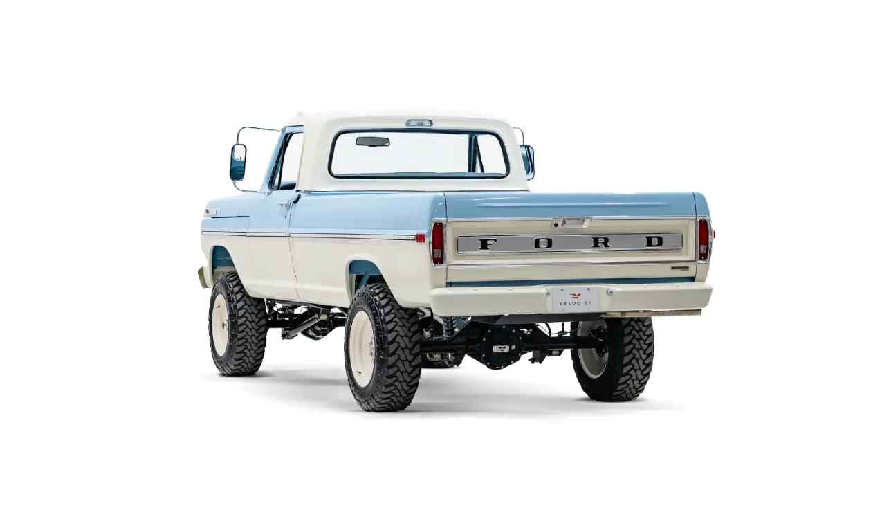 velocity-1968-wind-blue-ford-f250-for-sale-10