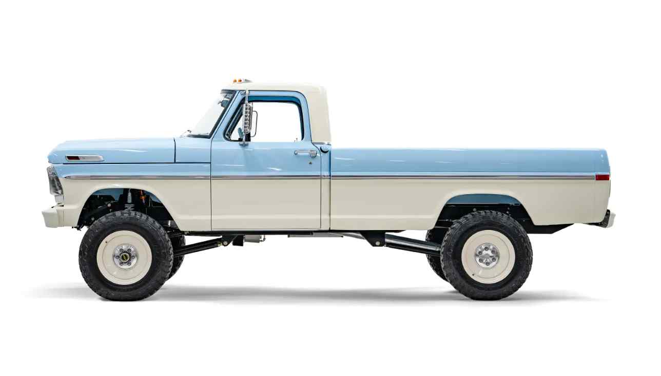 velocity-1968-wind-blue-ford-f250-for-sale-12