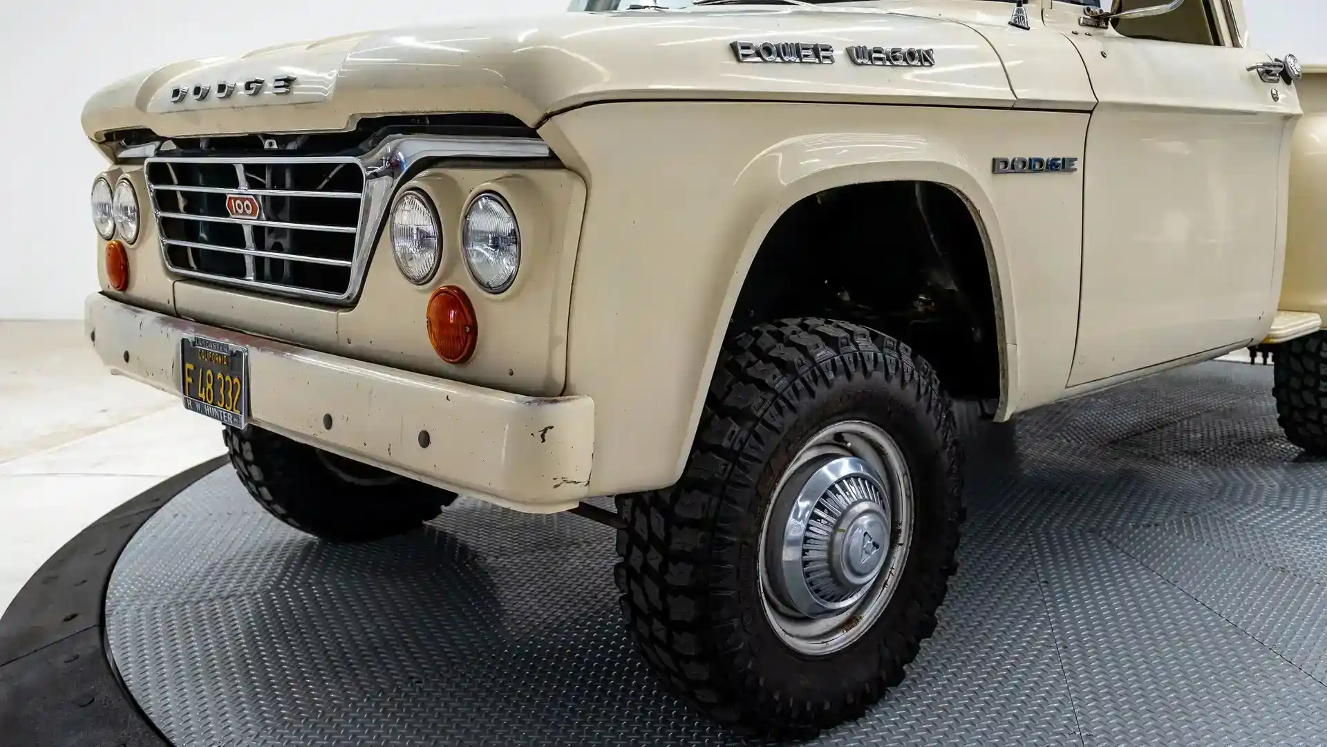 1963-dodge-power-wagon-for-sale-04