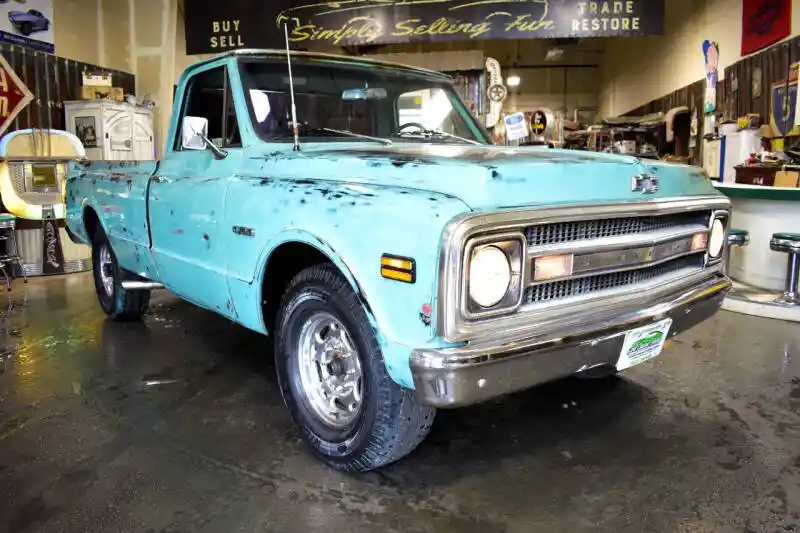 1969-chevrolet-c-k-20-series-for-sale-03