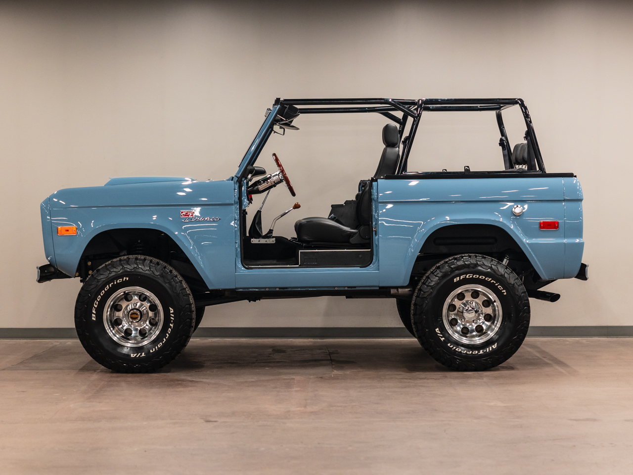 1971-ford-bronco-for-sale-in-denver-02