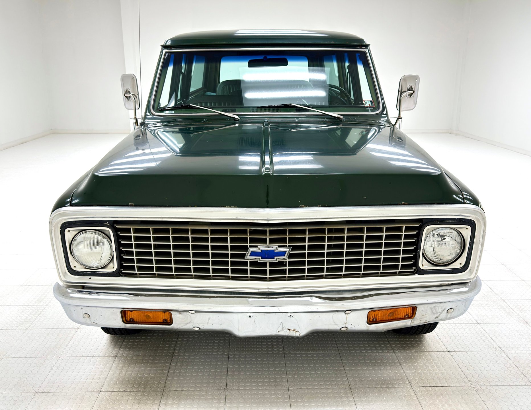 1972-chevrolet-suburban-for-sale-08