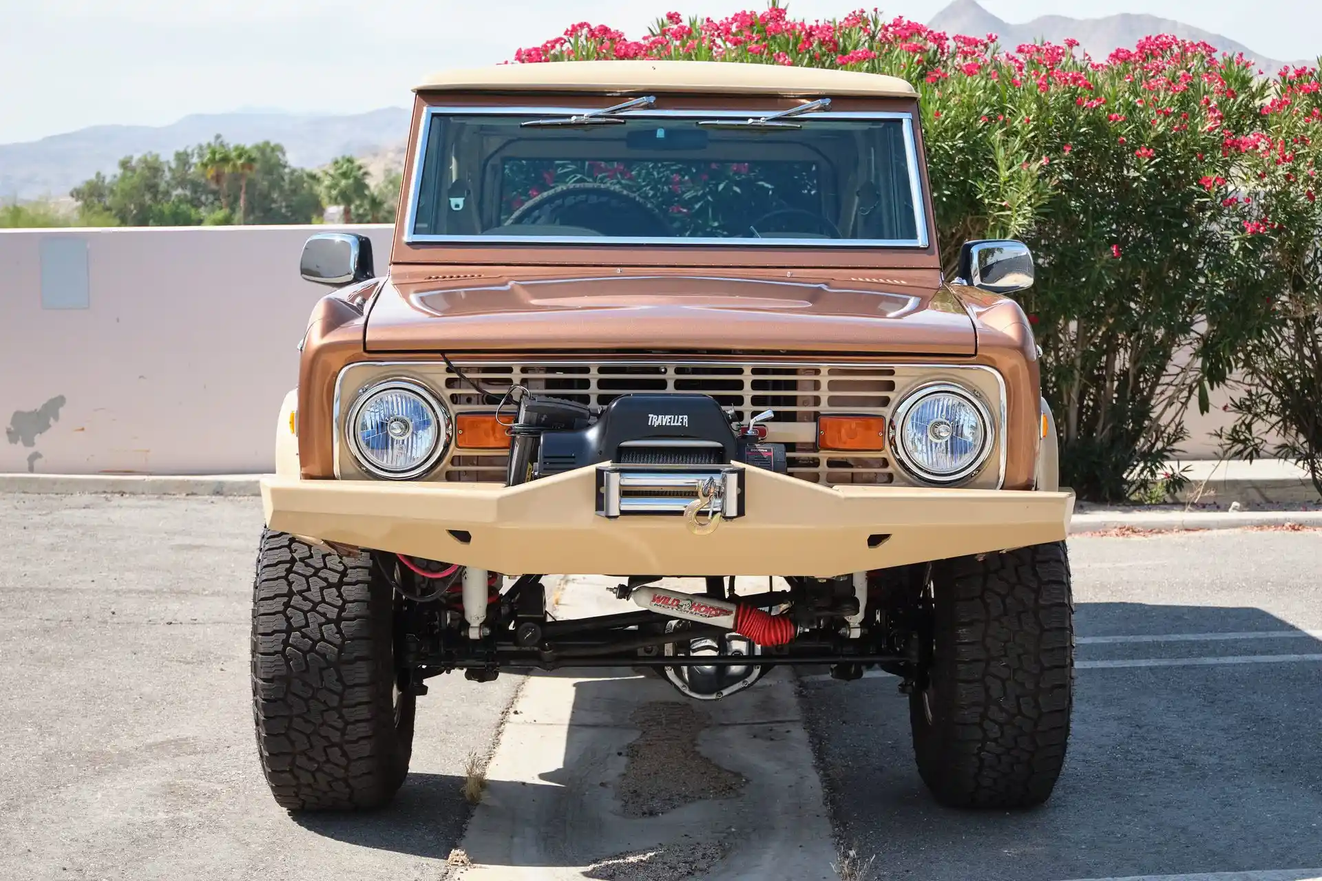 1973-ford-bronco-sport-for-sale-01