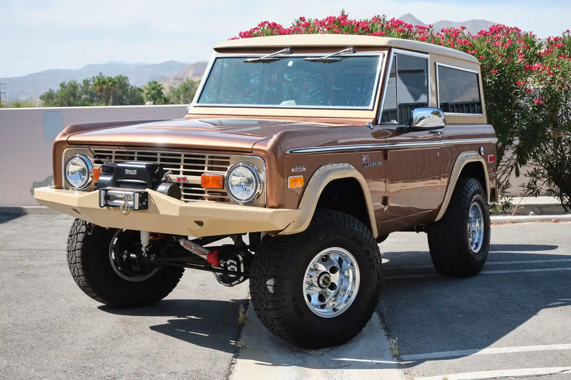 1973-ford-bronco-sport-for-sale-06