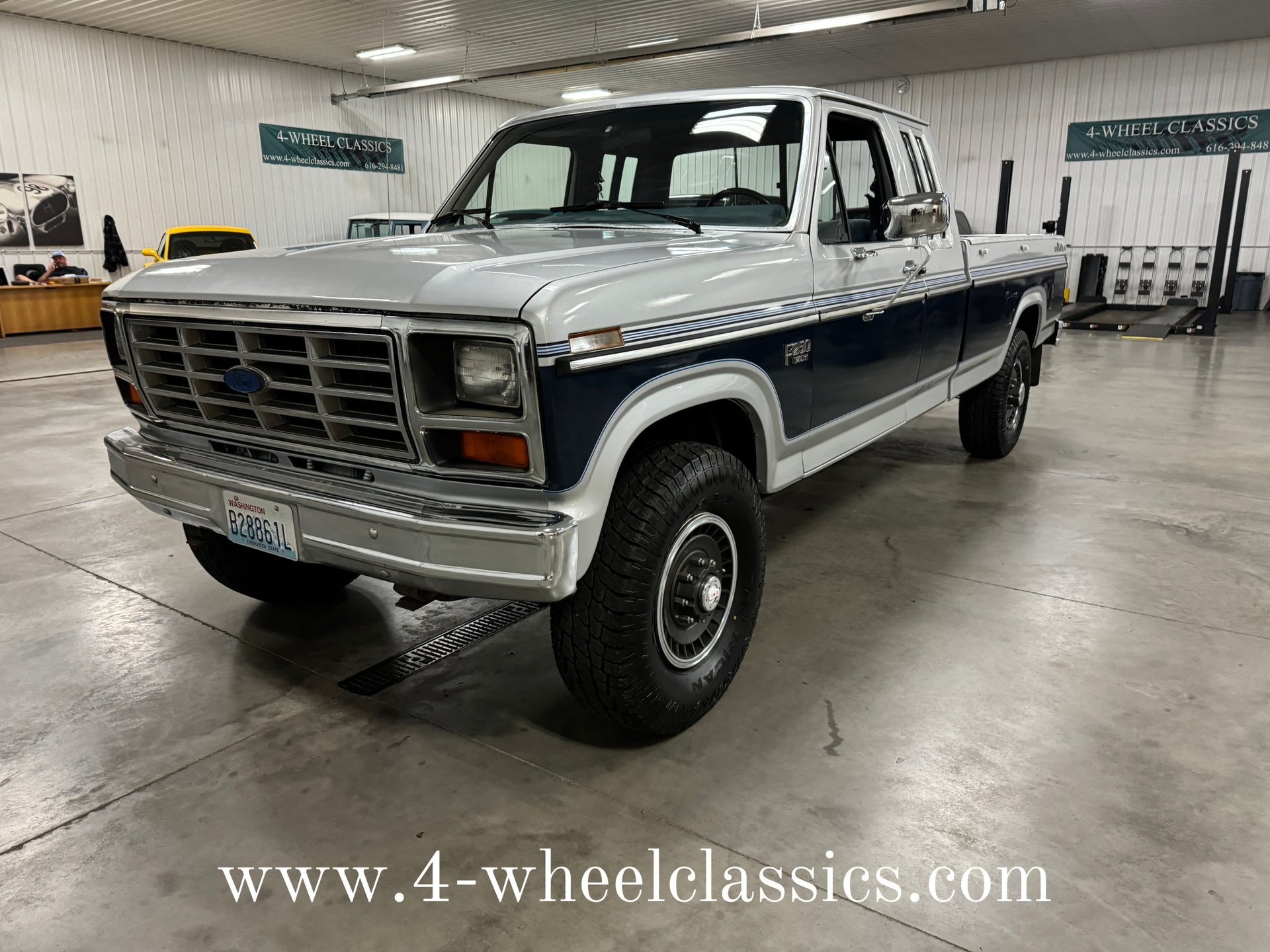 1985-ford-f250-supercab-xlt-lariat-for-sale-01